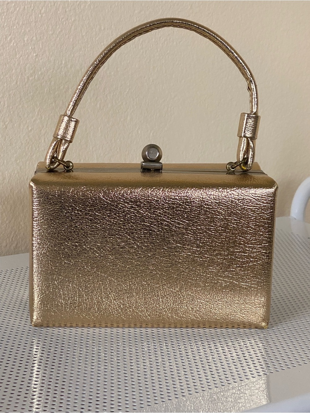 Vintage Dover Metallic Gold Box Handbag with Top Handle - Picture 9 of 9